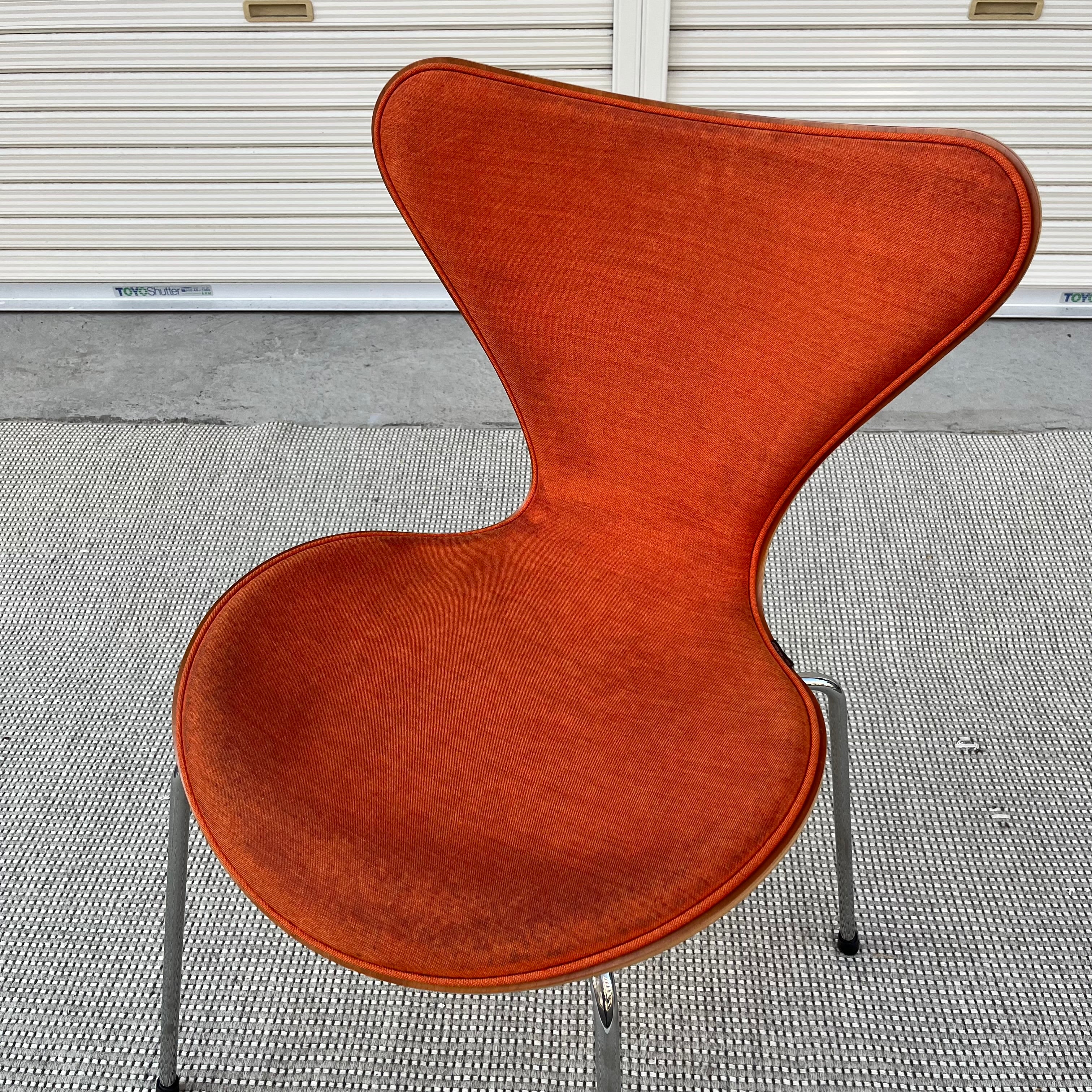 フリッツ・ハンセン / FRITZ HANSEN セブンチェア チェリー フロント