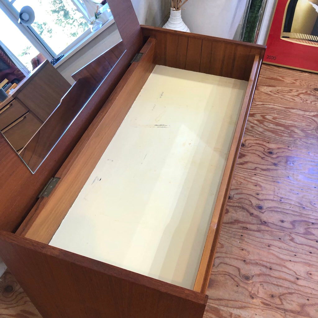 イギリスヴィンテージ チーク ドレッサー チェスト 鏡台 キャビネット