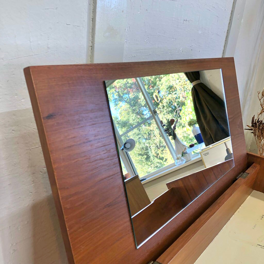 イギリスヴィンテージ チーク ドレッサー チェスト 鏡台 キャビネット