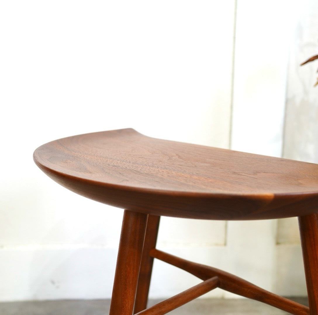 シキファニチア / SIKI スツール テーブル 半円型 3本足