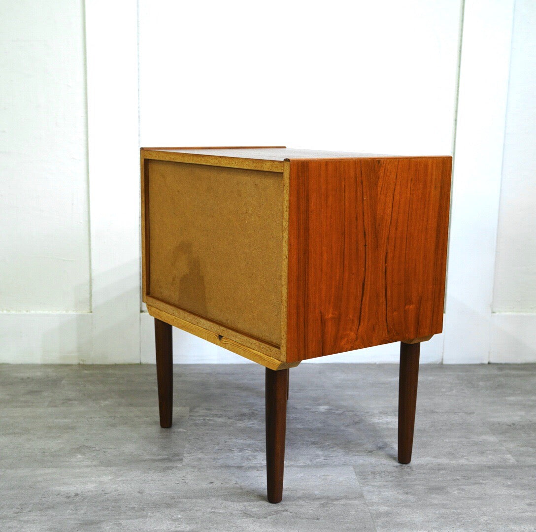 北欧デンマーク サイドテーブル チーク材 ヴィンテージ 中古 可愛い