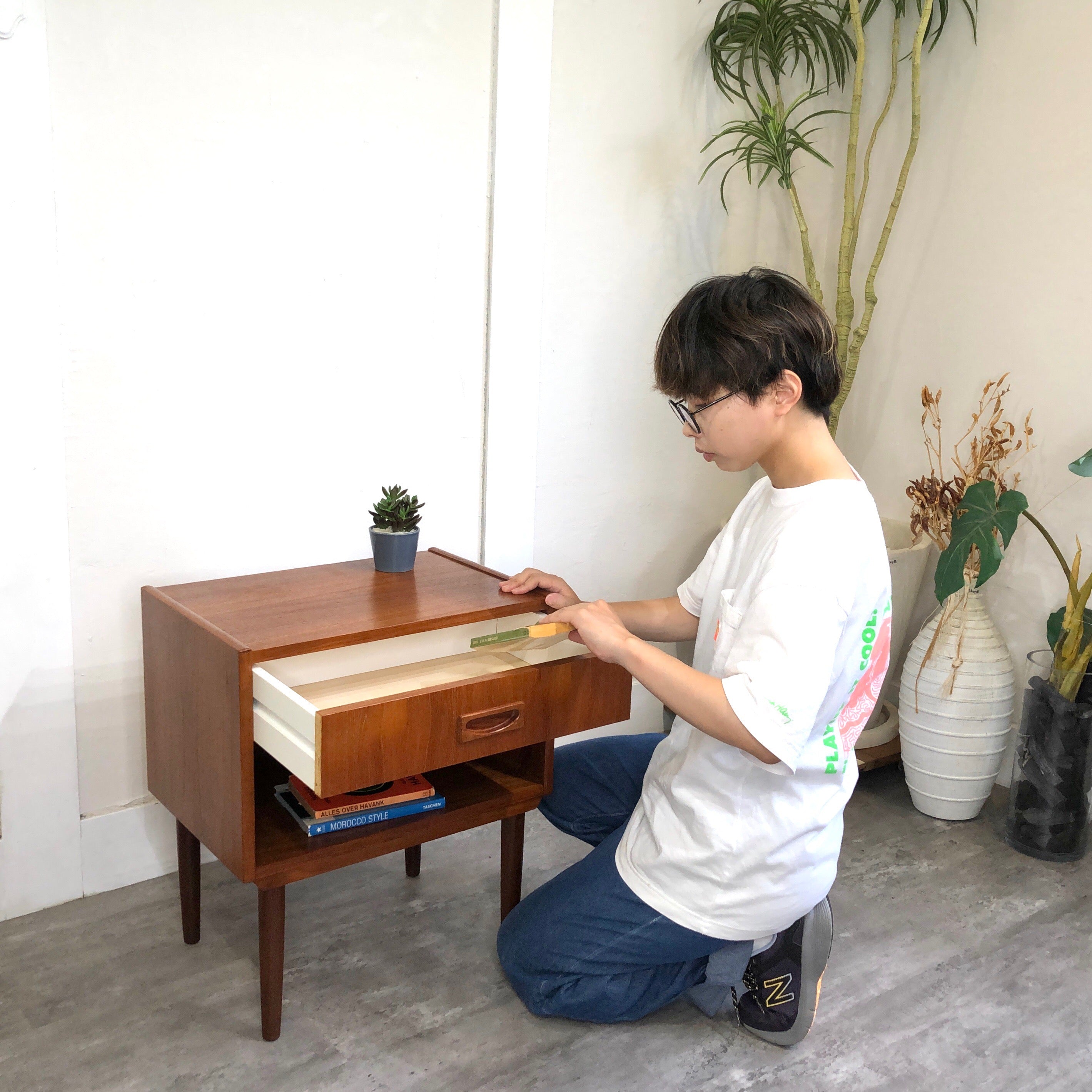 北欧デンマーク サイドテーブル チーク材 ヴィンテージ 中古 可愛い