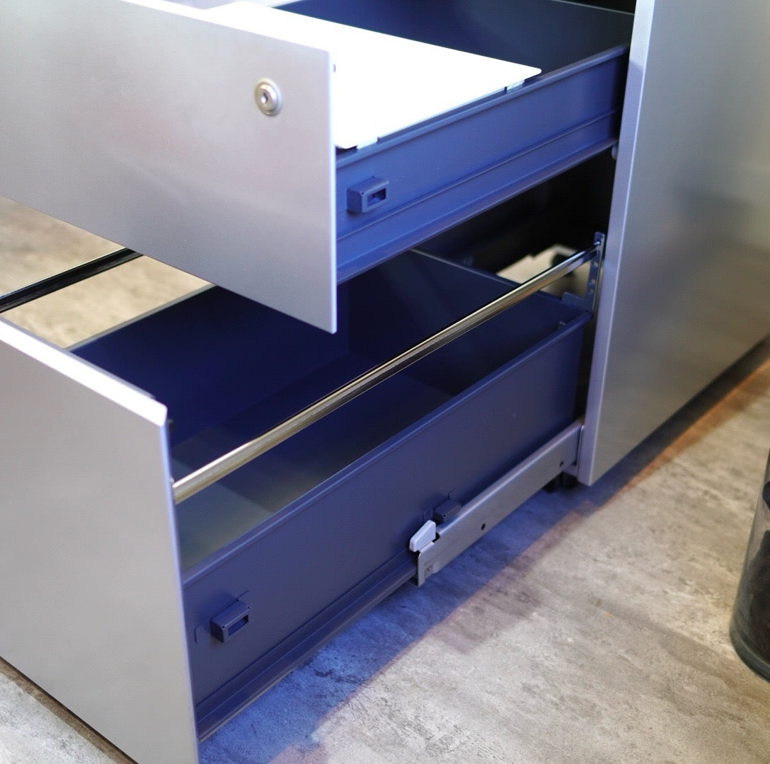 カッシーナイクスシー / Cassina ixc. AF ドロアー デスクワゴン