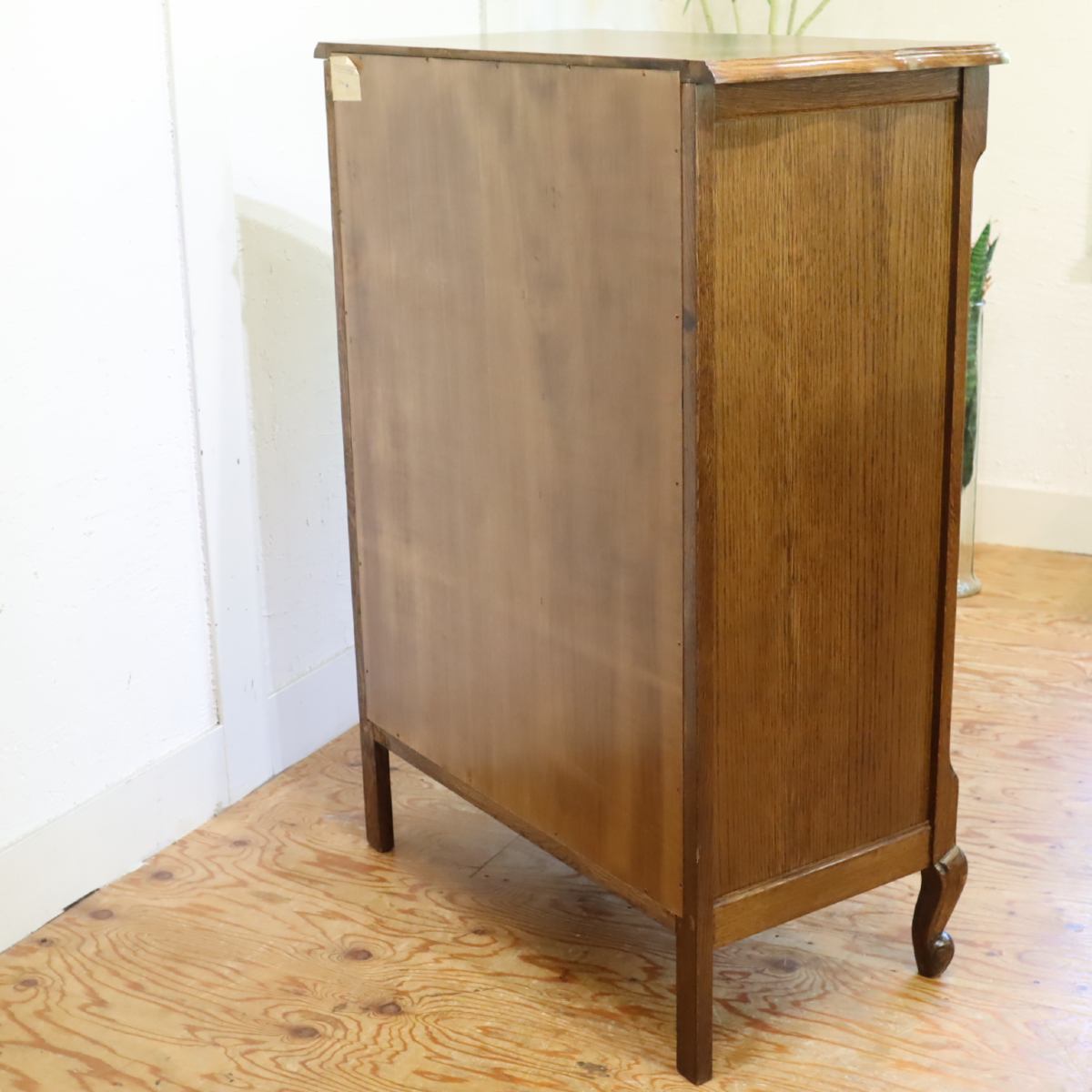 三越家具 ブルージュ／高級チェスト／高級家具・ルーマニア製・猫脚