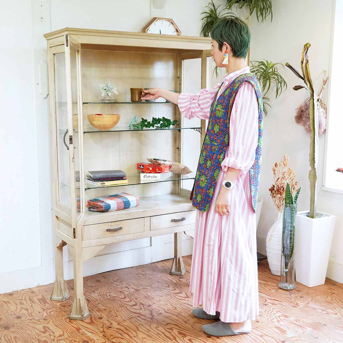 ケビント ドクターキャビネット ガラスショーケース アンティーク 医療