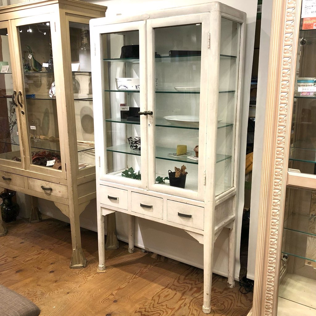 アンティーク医療棚 ケビントガラスケース 素敵なデザイン 1940-50年代