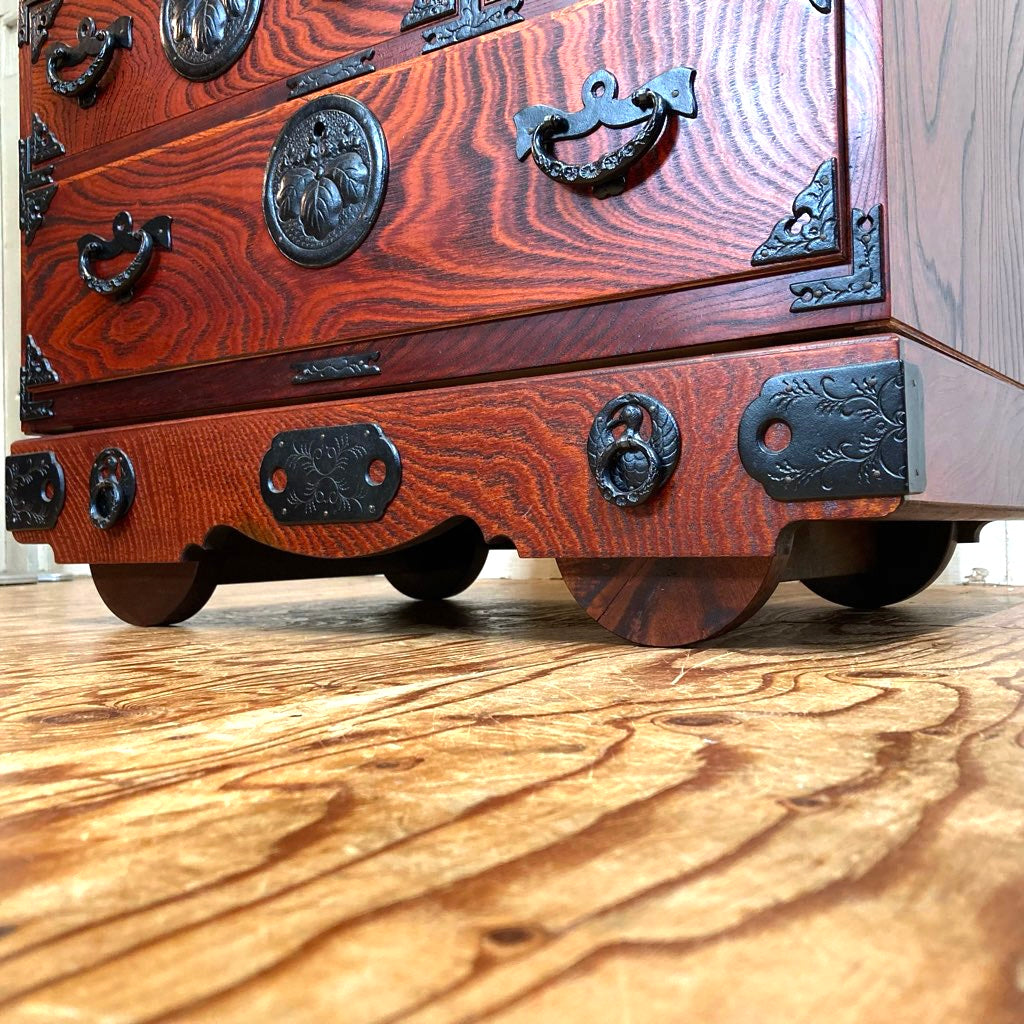 民芸家具 岩谷堂箪笥 伝統的工芸品