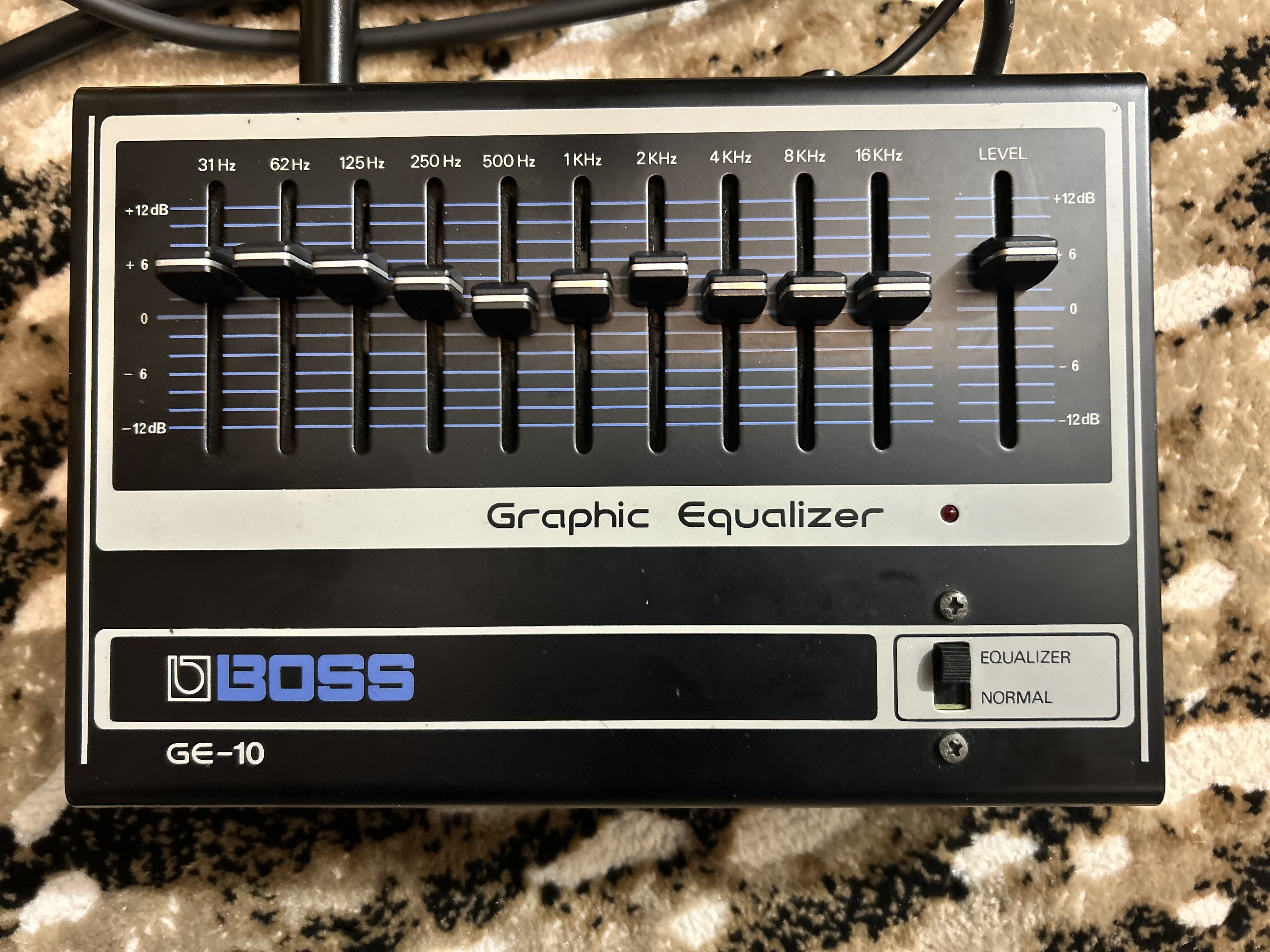 Not a pedal guy at all, but the hype is real!! Boss GE10 | Rig-Talk