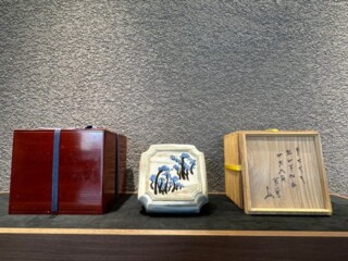 十五代 坂倉新兵衛 作『萩茶碗』鵬雲斎書付 買取価格相場｜骨董品買取