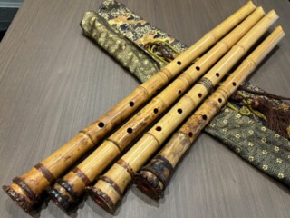 真山銘 都山流 『尺八 金三線 金歌口』 買取価格相場｜骨董品買取 緑和堂