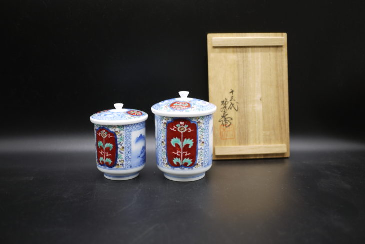 十三代 柿右衛門作 染柿文 湯呑み 十三代 柿右衛門作 染柿文 湯呑み 十