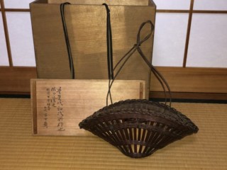 十五代 坂倉新兵衛 作『萩茶碗』鵬雲斎書付 買取価格相場｜骨董品買取