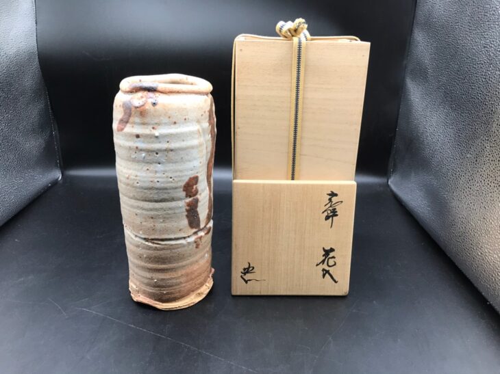 ♥志野 花器 桐箱付き 1 花瓶 掛花入れ 骨董品 アンティーク ♥志野