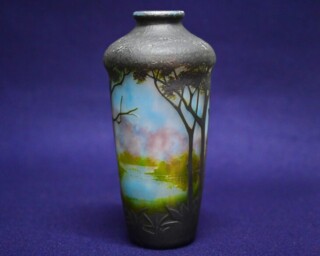 Y*E様 ドーム・ナンシー 花のデザイン ガラス花瓶 黒紫 Y*E様 ドーム