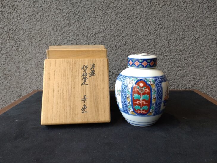 十二代 酒井田柿右衛門 染付 布袋 置物 床置 高22cm 十二代 酒井田柿右