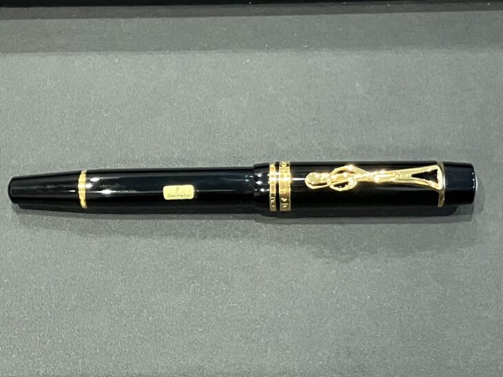 モンブラン 万年筆 『レナード・バーンスタイン』 ｜骨董品買取 緑和堂