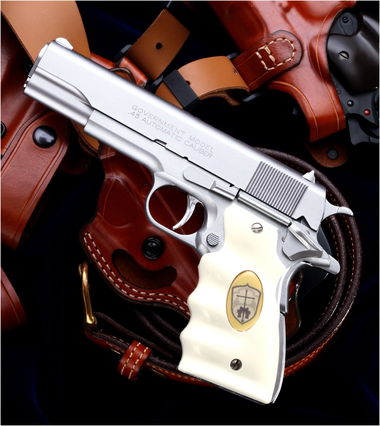 セミ／フルオート可能！「WA ガバメント《緋弾のアリアAA》モデル