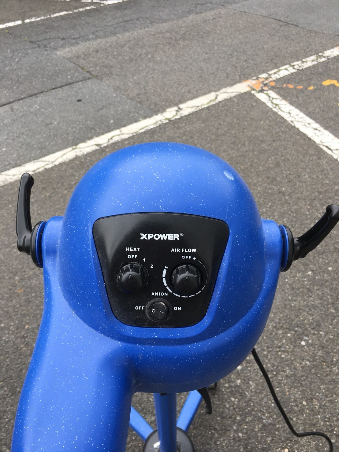 スタンド式ドライヤー X-POWER B-16 | WanWanTown～ワンワンタウン～