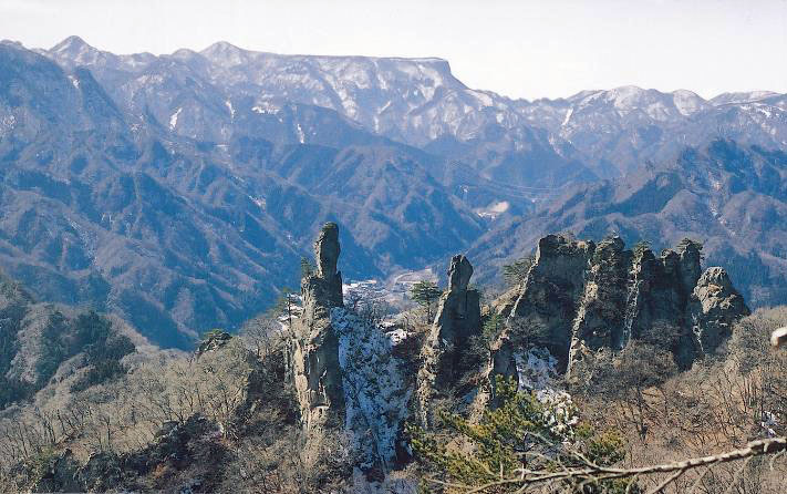 じぃとばぁ：日本の奇岩百景プラス