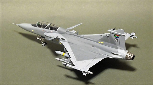 入手困難】1:48 SAAB Jas-39B/D Gripen 入手困難】1:48 SAAB Jas-39B/D