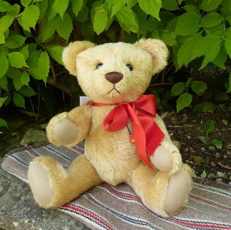 ドイツ、グリズリー・シュピールヴァーレン社製テディベア 世界限定20/222