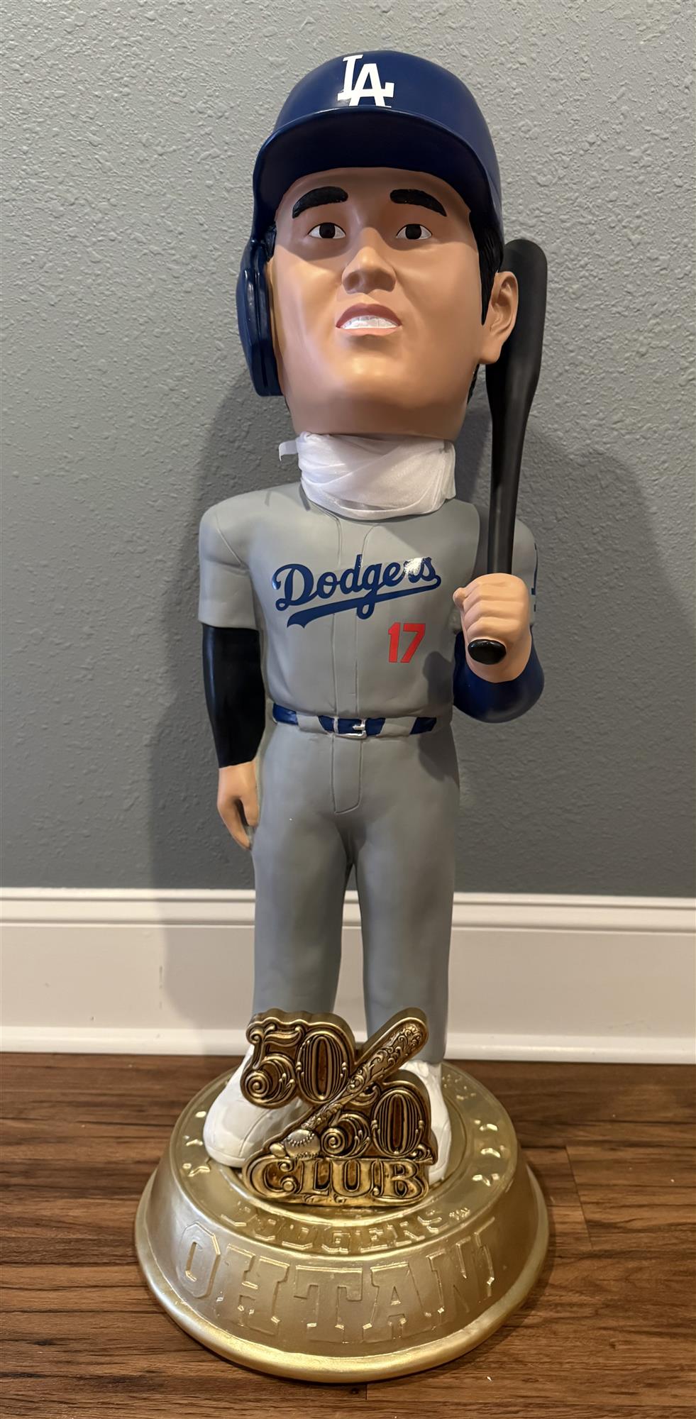 SHOHEI OHTANI 3 FOOT 50/50 GOLD FOCO BOBBLEHEAD - LOS ANGELES