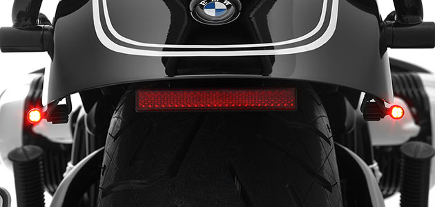 BMW R18 ワンダーリッヒ カスタム ミラー ウインカー 補助灯 ヘッド