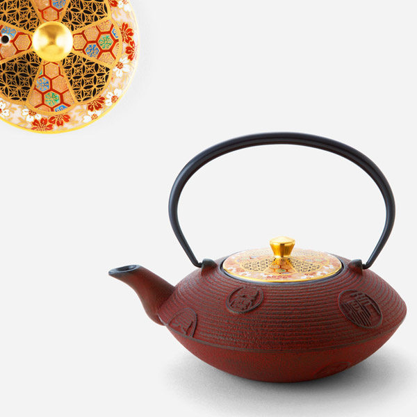 鉄瓶急須 赤貞雲 渕花小紋 | 西川貞三郎商店