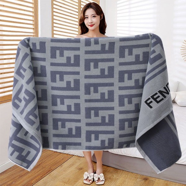 FENDI フェンディタオルセット新品 共箱 バスタオル＆フェイス