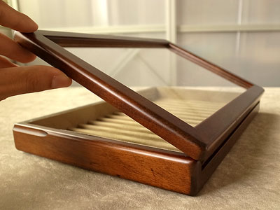 ペントレイ（固定蓋付き） [万年筆,波板,起毛状布,スタッキング可能,15