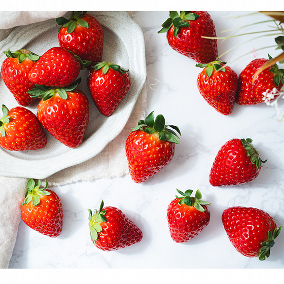 Lip幸せいちご園］奈良県産・古都華（ことか）【送料込み