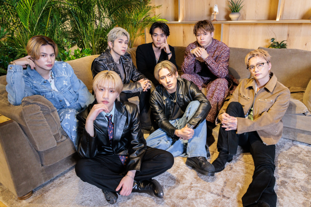 プレゼント】BALLISTIK BOYZさんの直筆サイン入りフォトカード1名様に