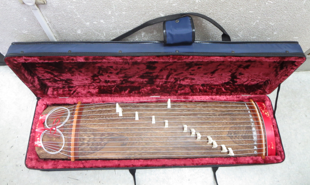ゼンオン 全音 文化箏 ミニ短琴 短箏13弦ソフトケース付き 和楽器