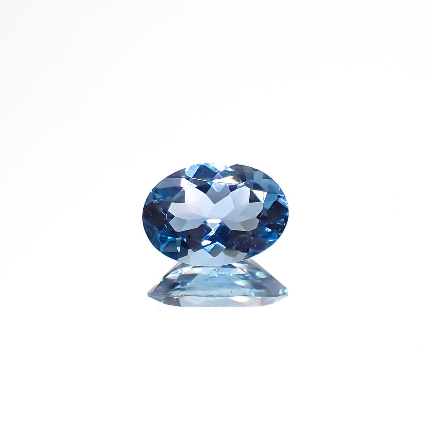 アクアマリン(宝石名アクアマリン)ナイジェリア産 識別済 0.66ct / 7.2