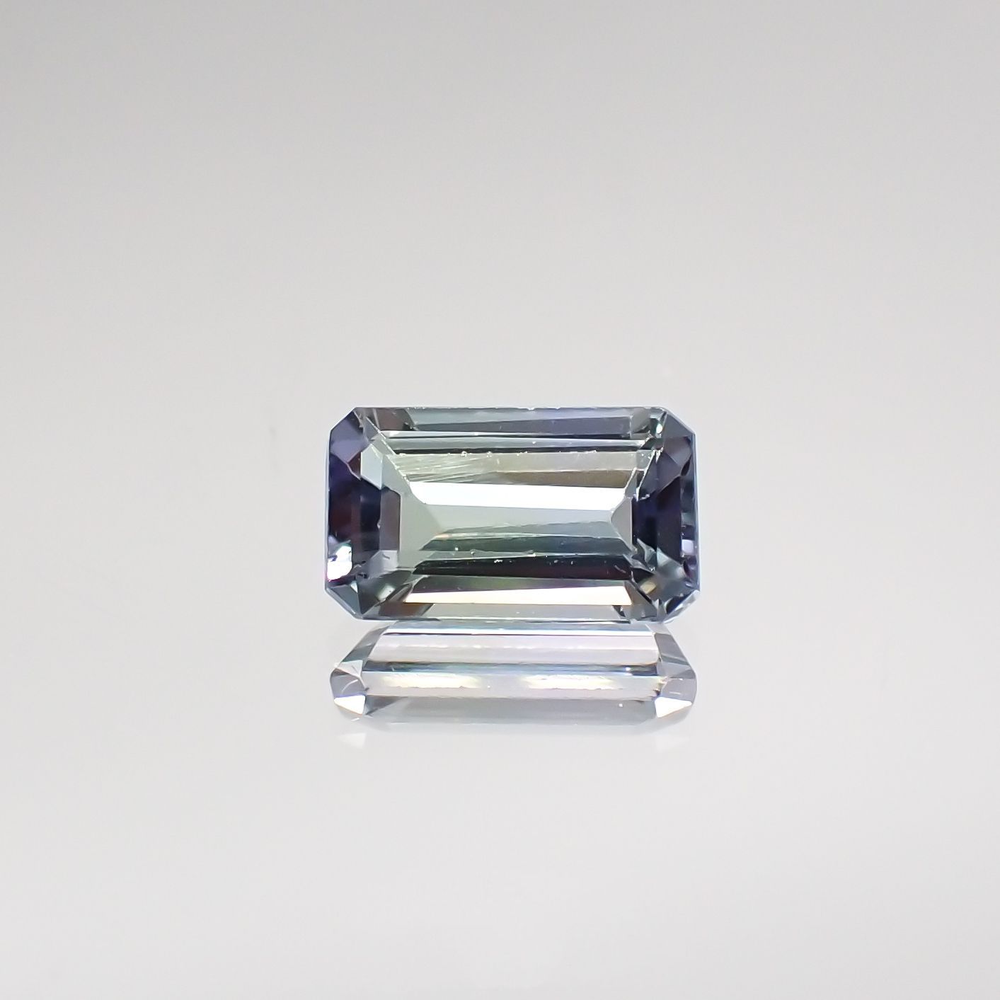 タンザニア/メレラニ産】ピンクゾイサイト(タンザナイト) 【公式通販】