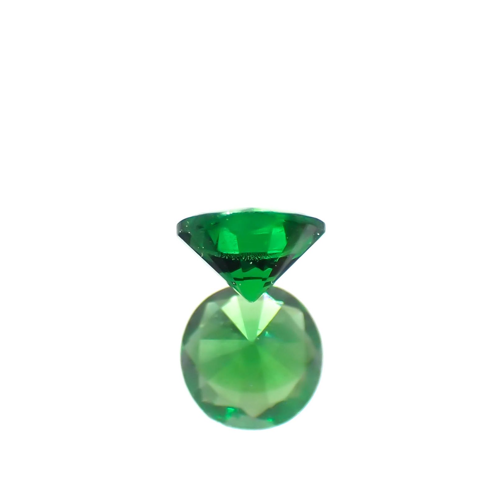 ツァボライト(宝石名グリーン グロッシュラー・ガーネット)タンザニア