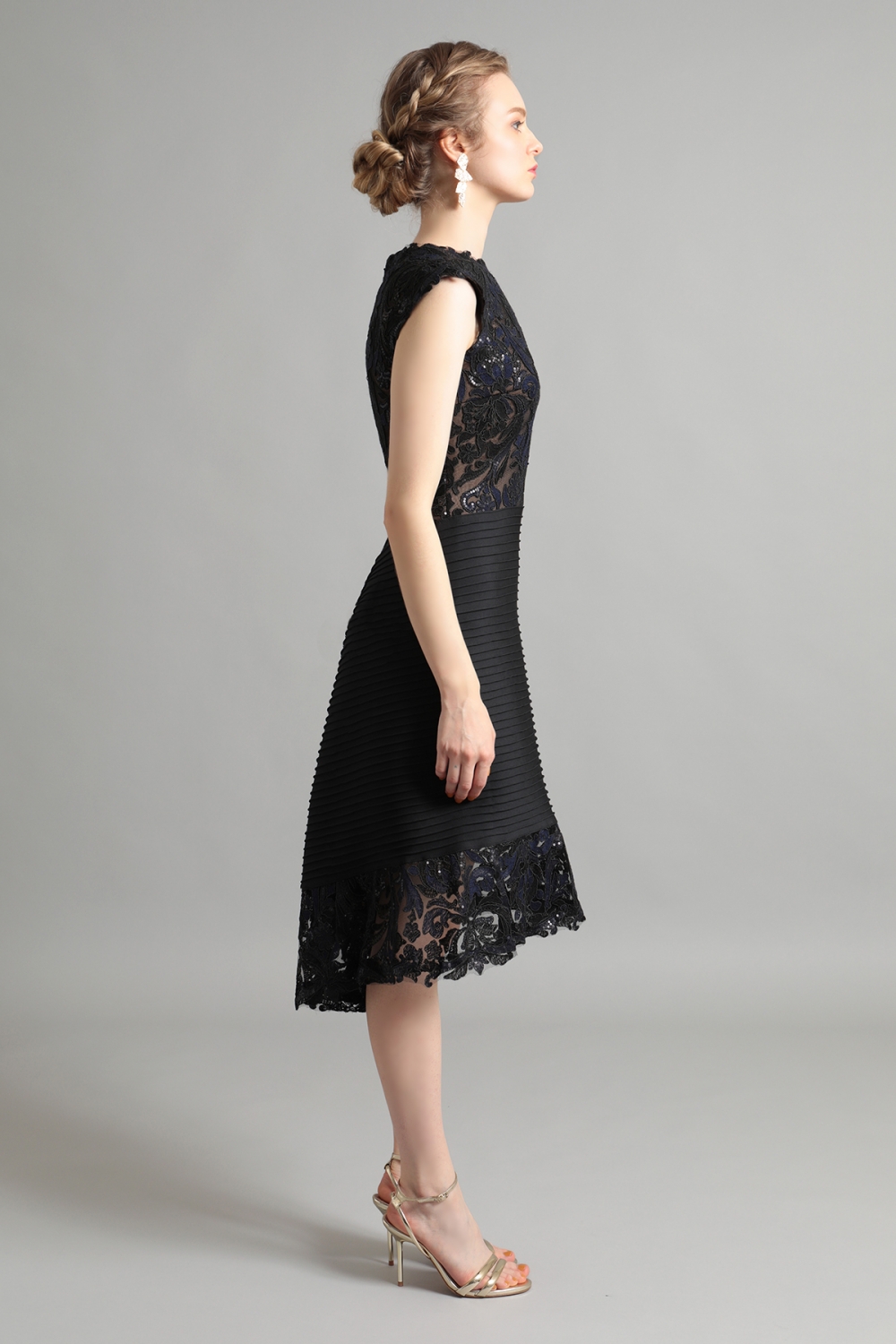 タダシ☆TADASHI☆黒レースとスパンコールのティアードワンピース