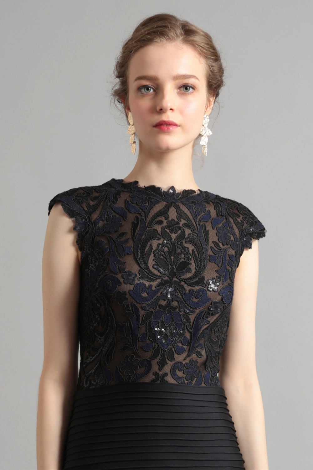 新品 Tadashi Shoji タダシショージ コードレス 総レース ワンピース 6