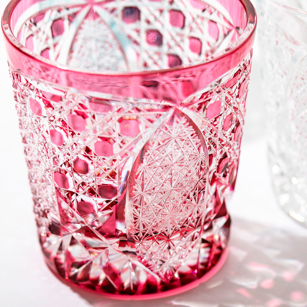 ヤマザキガラス製 薩摩切子 南蛮赤 矢来籠目 菊透かし紋様 栞＆共箱