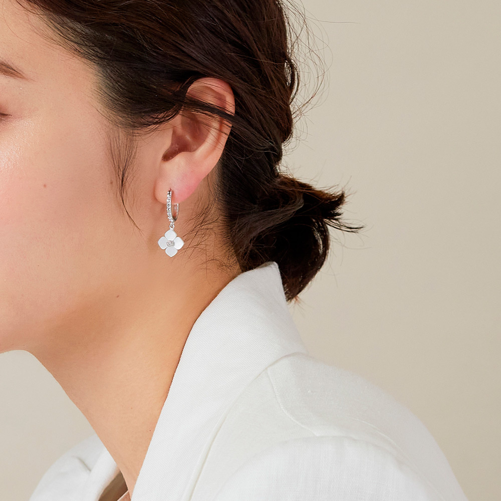 シェル フラワーピアス | 商品詳細 | 高島屋オンラインストア