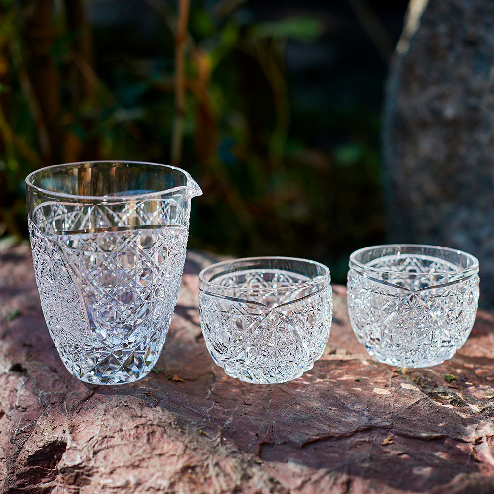 ヤマザキガラス製 薩摩切子 南蛮赤 矢来籠目 菊透かし紋様 栞＆共箱