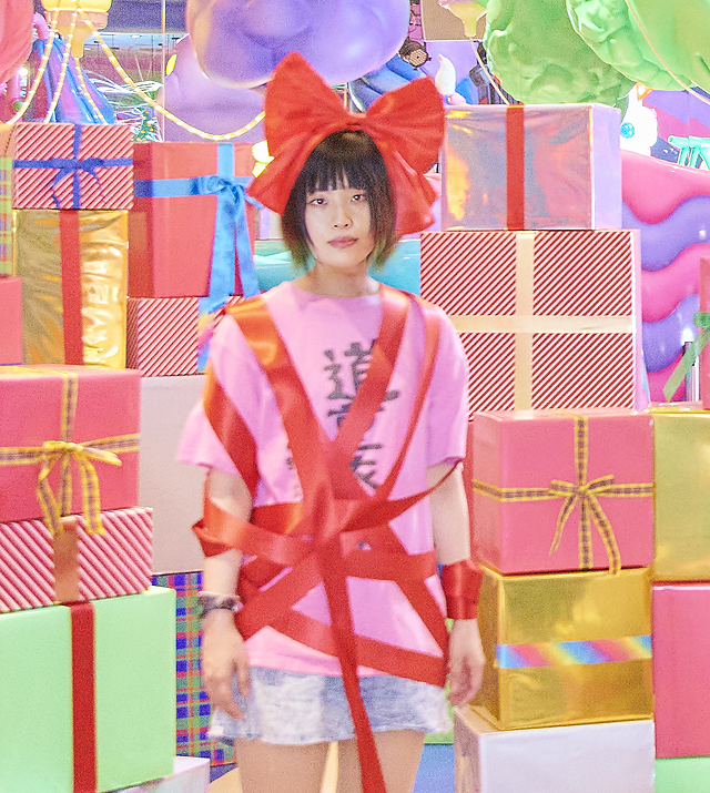 たかつき観光大使に「ヤバイTシャツ屋さん」しばたありぼぼさん、「夜