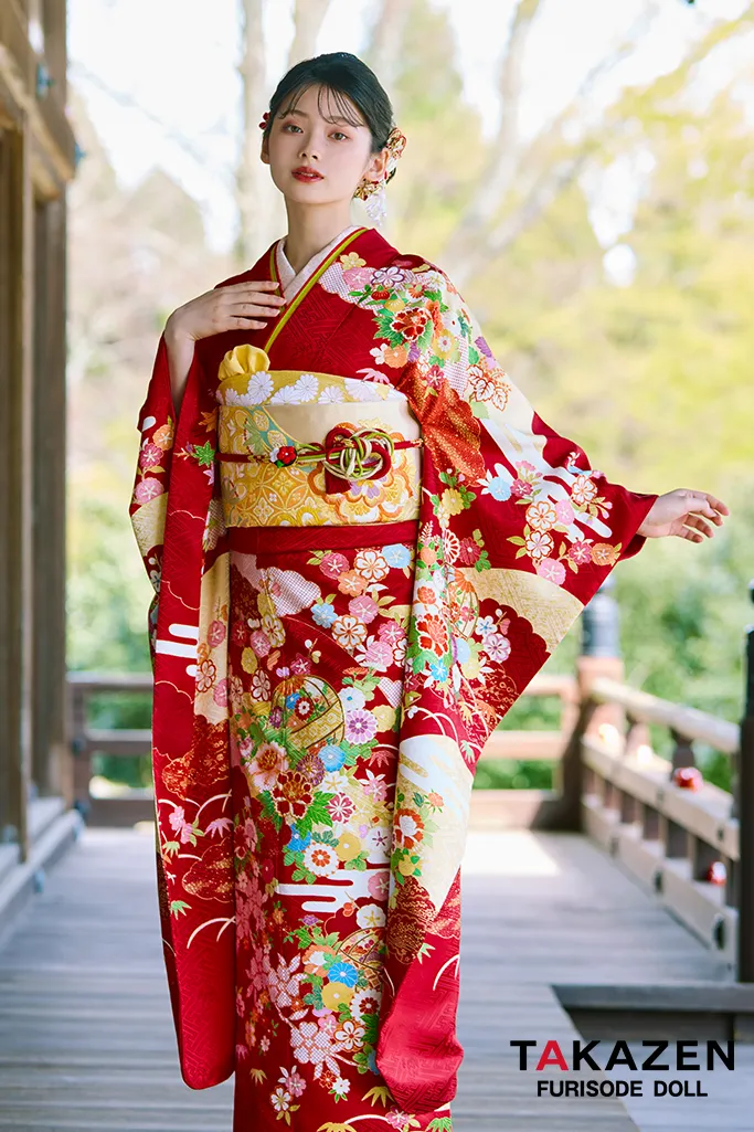 本加工☆朱赤☆絞り金駒刺繍振り口付き振袖 古典振袖（金駒刺繍／赤