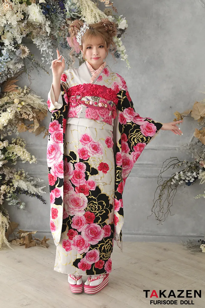 キュートガーリー 白/ピンク/黒 バラ柄 セシルマクビー ブランド振袖