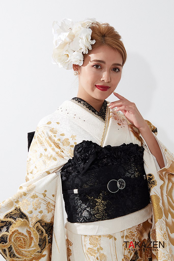 オリジナル振袖レース白＆黒花柄