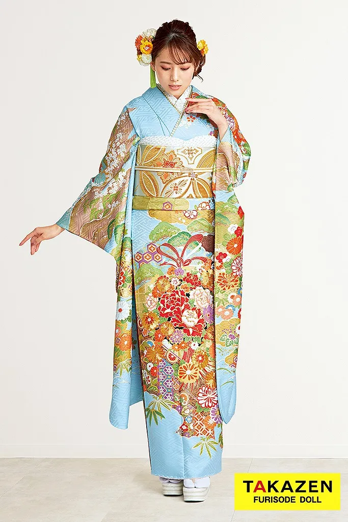 正統派古典 水色/ゴールド(金色) 牡丹柄 綺麗 金彩 正絹 桂由美