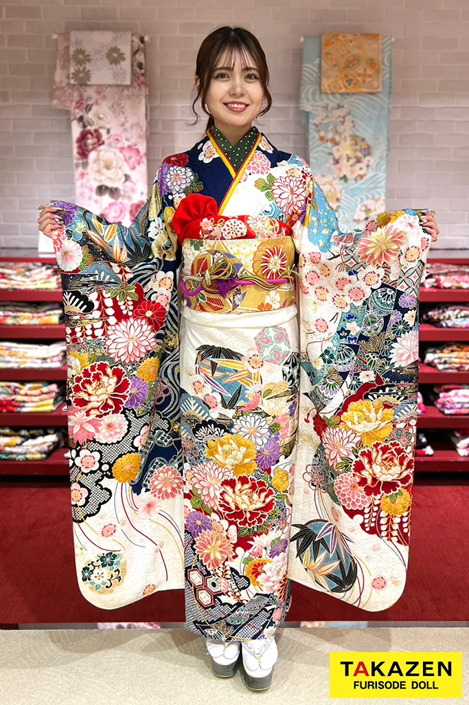 美品 たたき染 牡丹 大柄 金彩 金駒刺繍 逸品 振袖 振り袖 TAKAZENの