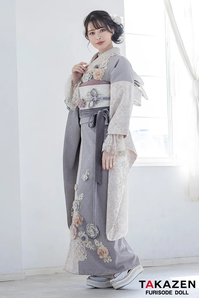 立体花が特徴的で可愛いメーカー様のお振袖💜｜成人式振袖・卒業式袴