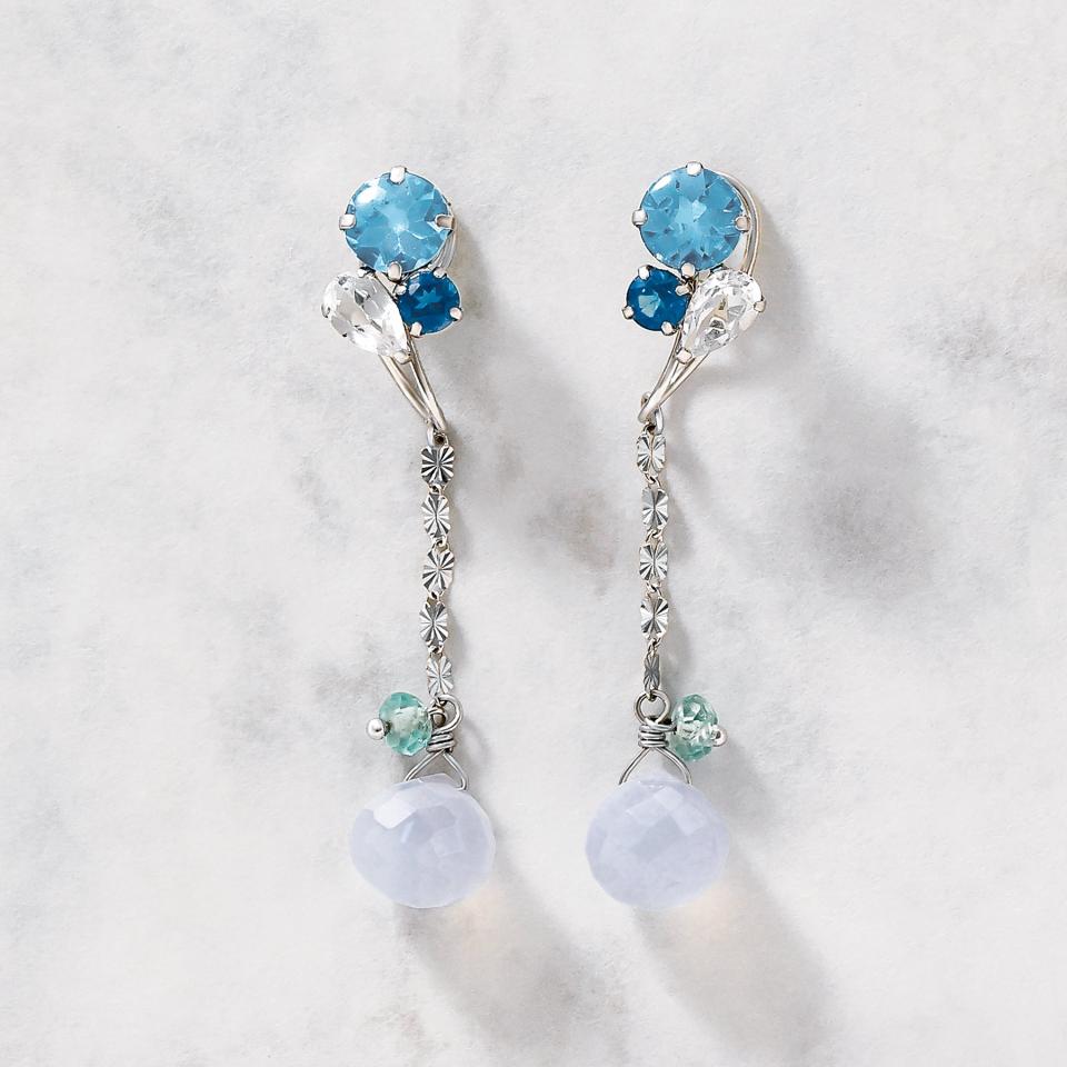 ポメころび◇スイスブルートパーズ×ホワイトジルコンフープイヤリング