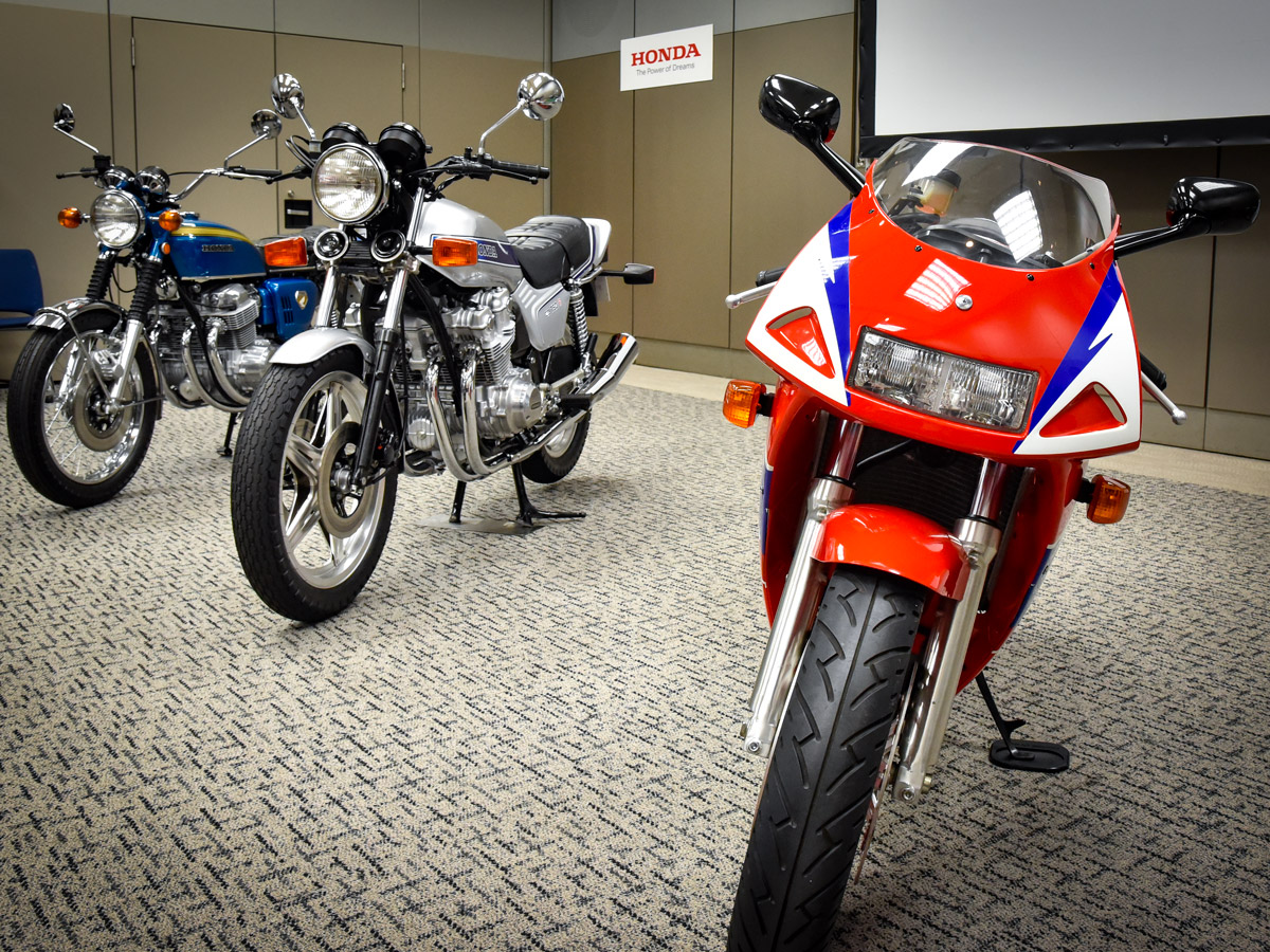 CB750F純正メーター、ジャンク、は部品取り